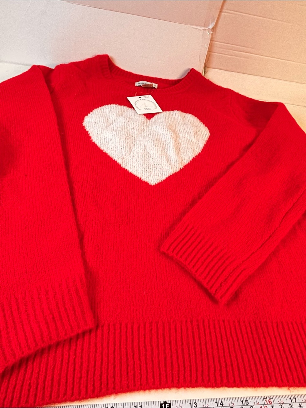 Cupcakes and Cashmere Red Heart Crewneck Cozy Knit Sweater Large NWT